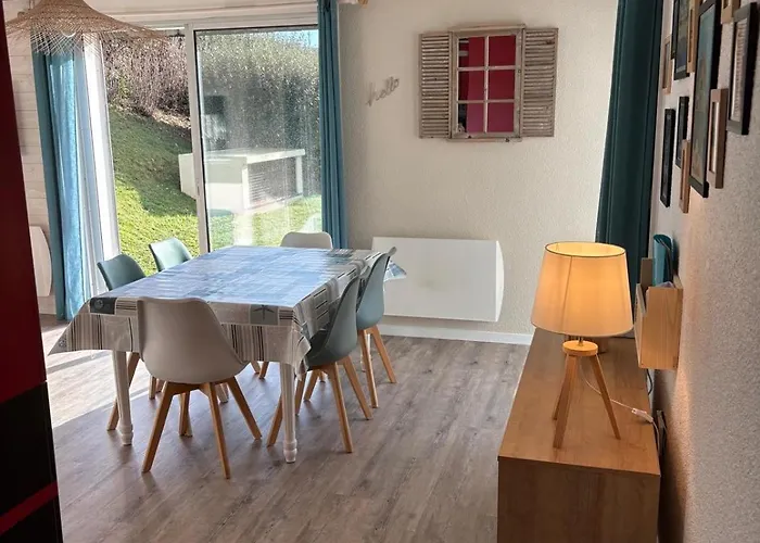 Apartment Vue Avec Acces Direct A La Jullouville-les-Pins